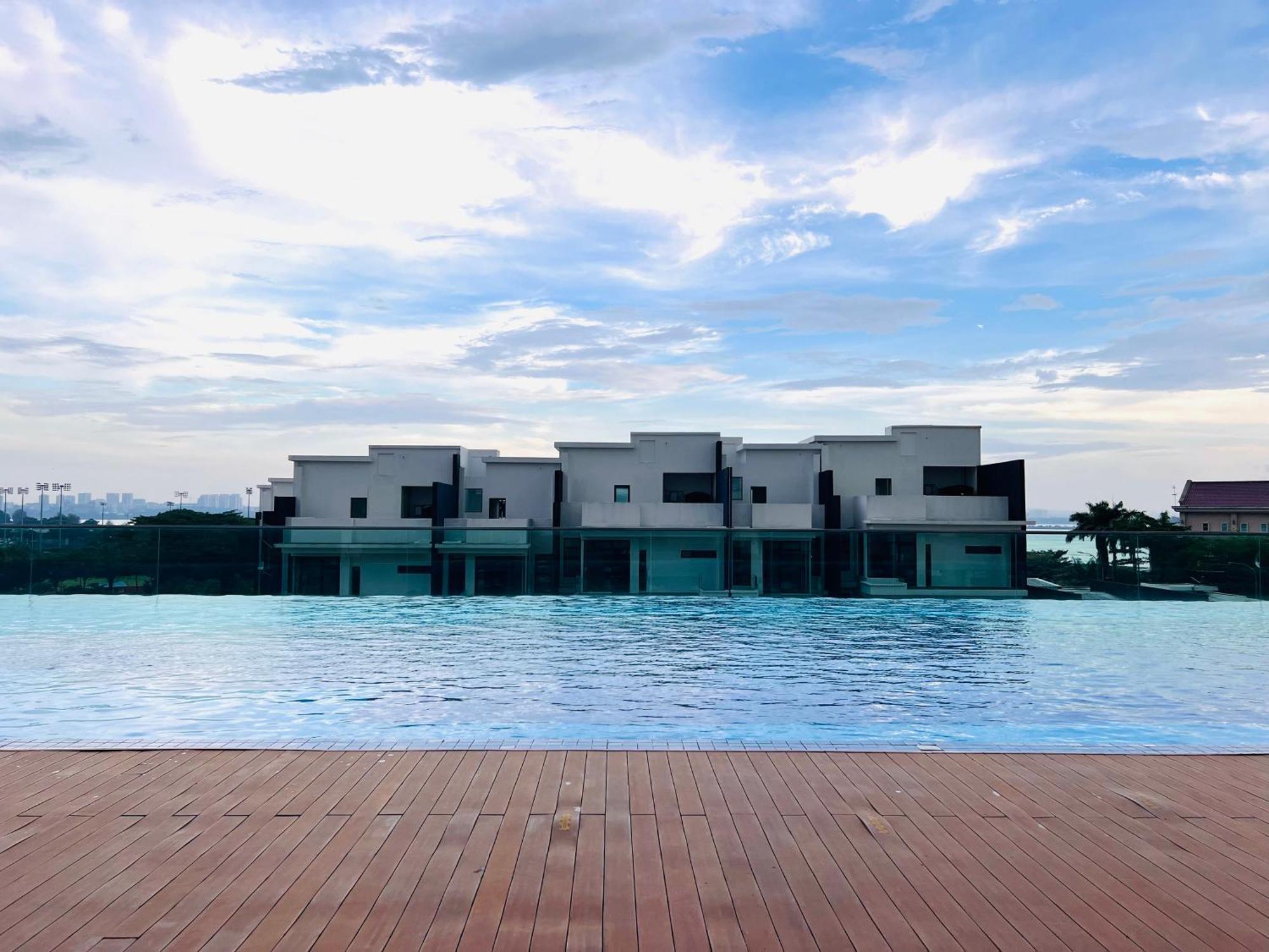 Paragon Residence 2Br4Pax Sleek Stay Nr Ciq Midvalley By Our Stay Johor Bahru Esterno foto